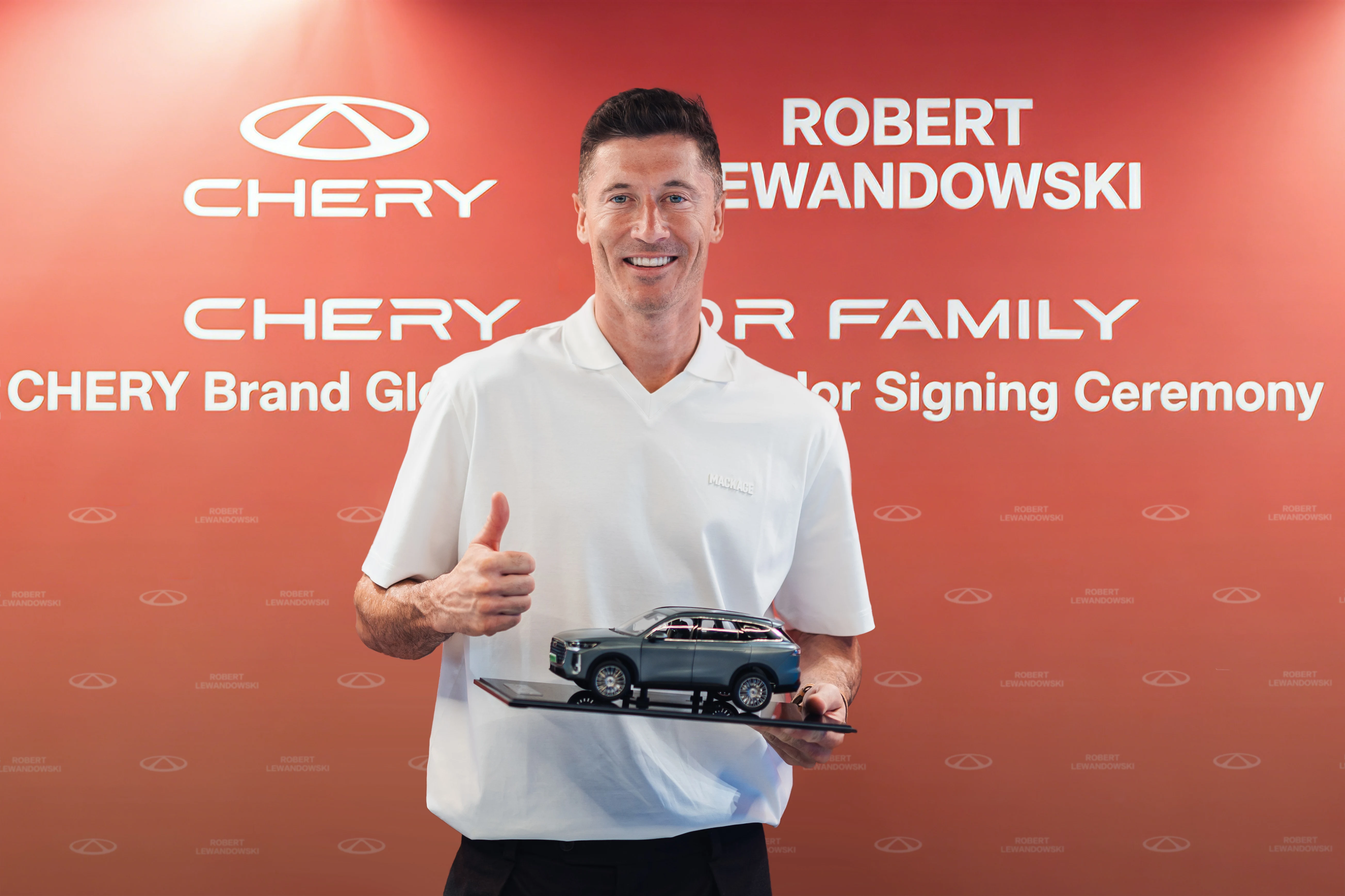 Chery dan Robert Lewandowski Jalin Kolaborasi Global, Wujudkan Filosofi “For Family, For Champion” bagi Keluarga di Seluruh Dunia-image