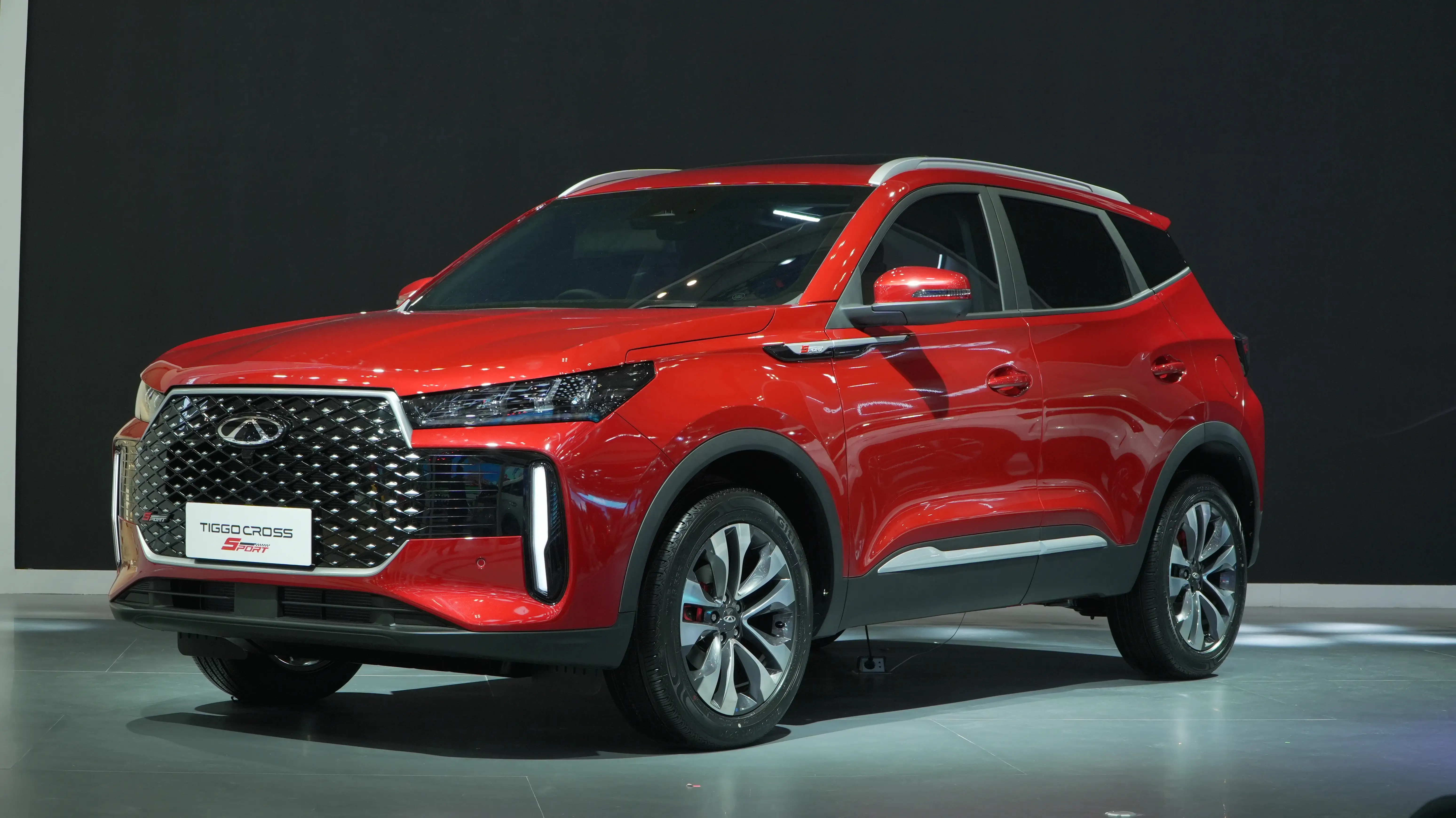 Chery Introduces Tiggo Cross Sport in Indonesia, a Stylish Turbo SUV for Daily Needs-image