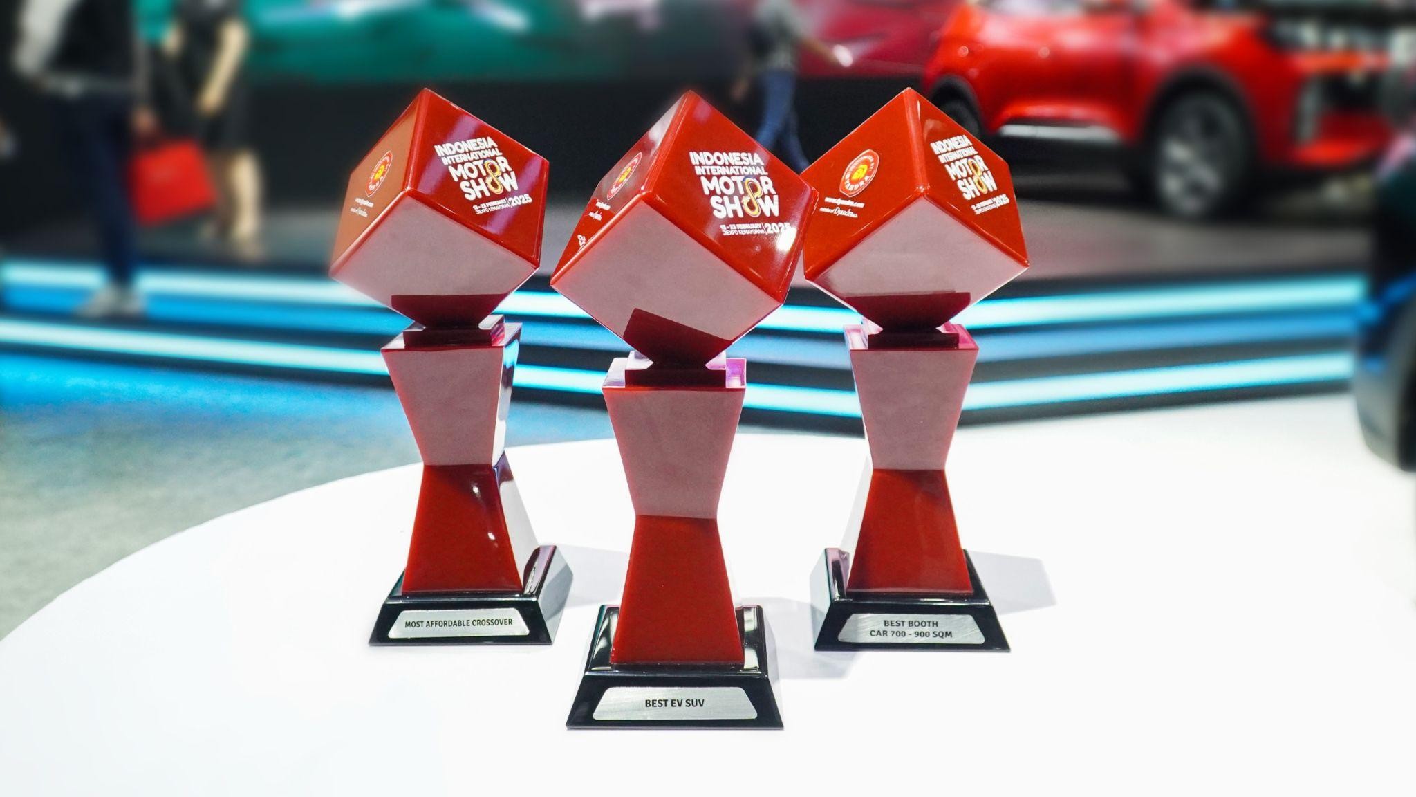 Hattrick, Chery Raih Tiga Penghargaan di IIMS Award 2025. Chery TIGGO Cross dan Chery J6 EV Tampil Bersinar-image